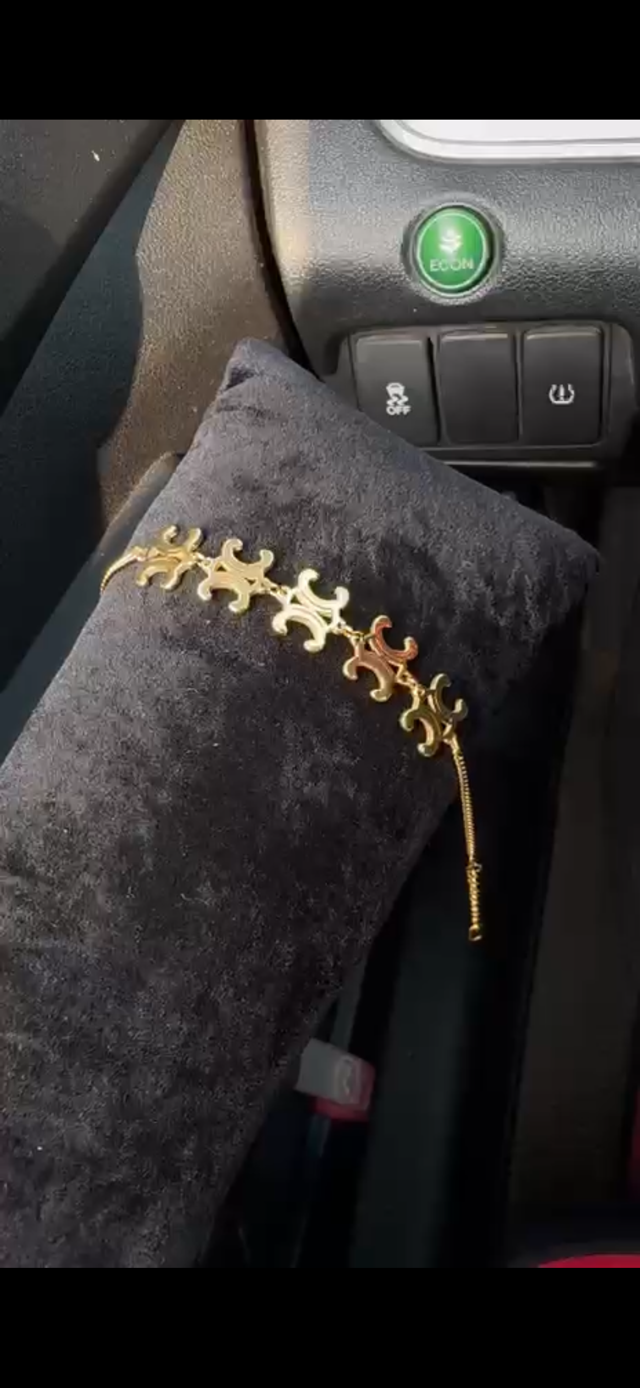 S bracket bracelet