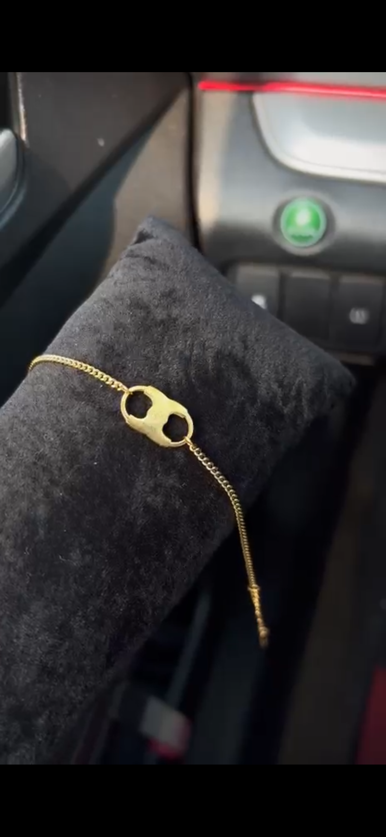 Docent bracelet